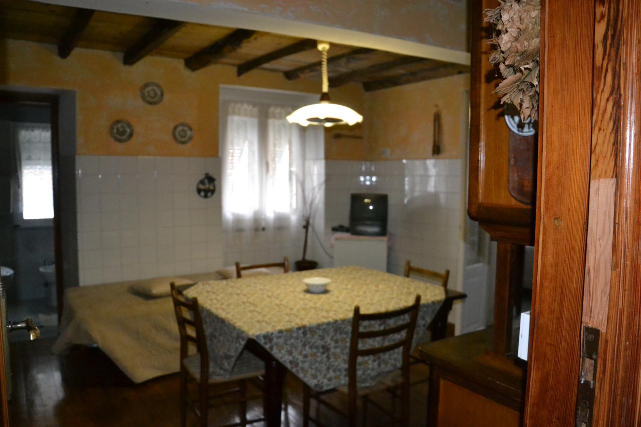 Camere E Accoglienza La Casa Della Nonna Borzonasca Exterior photo
